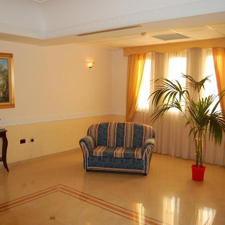 Venus Park Hotel كاستيل فولتورنو المظهر الخارجي الصورة