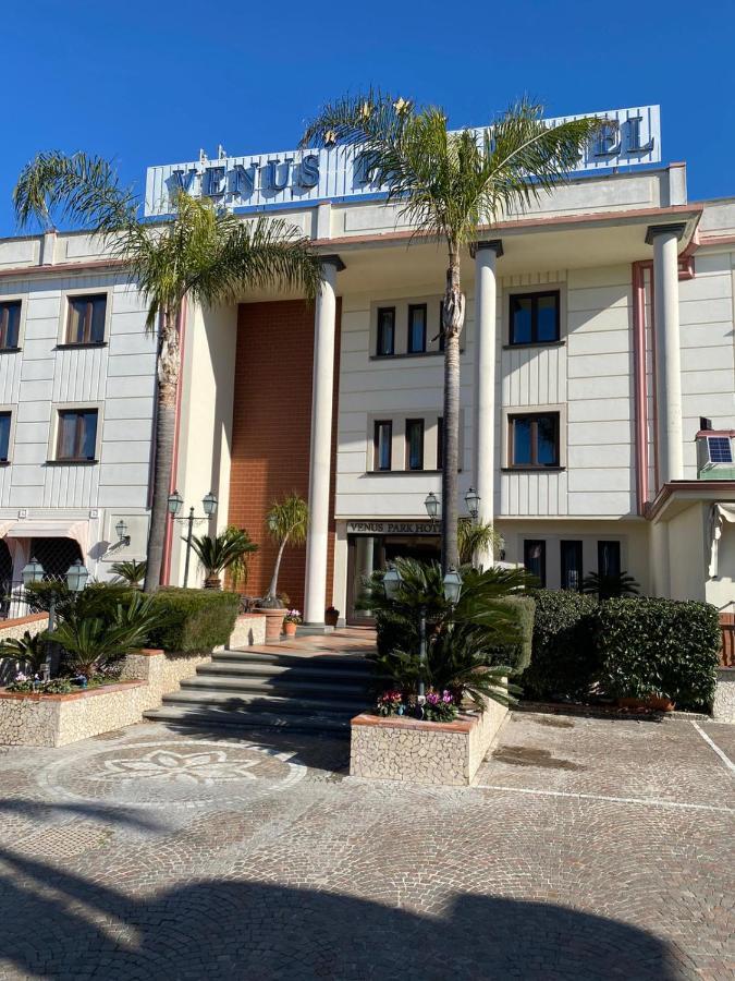 Venus Park Hotel كاستيل فولتورنو المظهر الخارجي الصورة